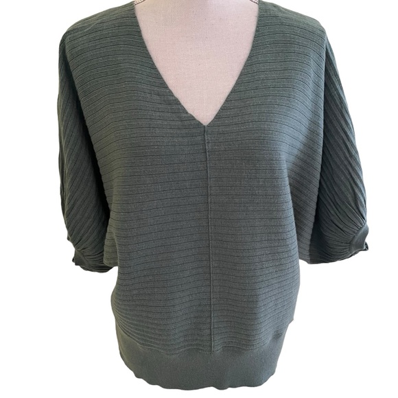 Tahari Olive Green Ribbed Knit V-neck Puff Sleeve Sweater L - Picture 1 of 10